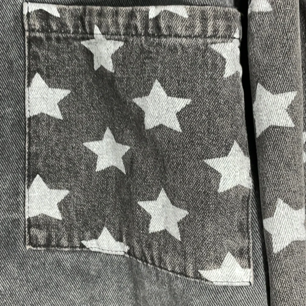 POL Oversized Gray Stone Washed Denim, white star distressed frayed hem Shacket